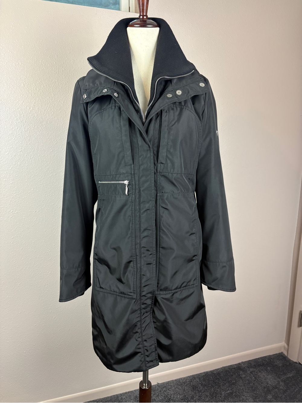 Women’s Post Card Black Coat Size 4